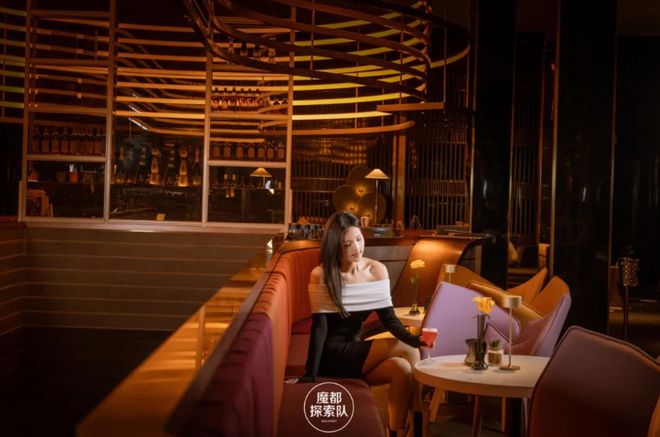酒吧焕新归来跃升魔都新地标！AG真人网站外滩超人气露台(图19)
